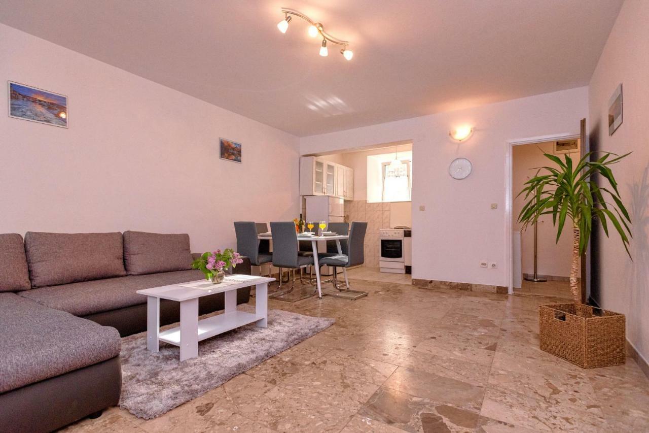 Apartment Mediteran Stari Grad  Kültér fotó